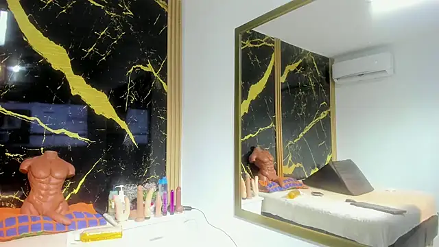 AdrianaVegga online show from 02/20/26, 03:25