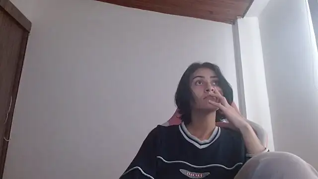 Crystal Star  online show from 09/24/25, 02:20