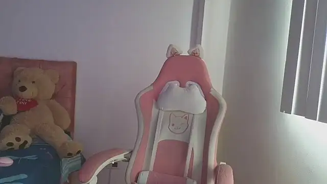 Crystal Star  online show from 10/27/25, 01:26