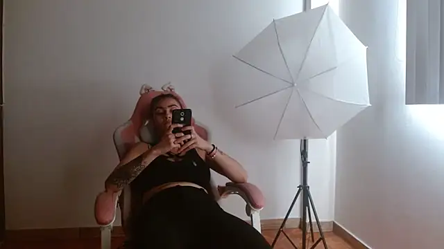 Crystal Star  online show from 12/13/25, 07:53