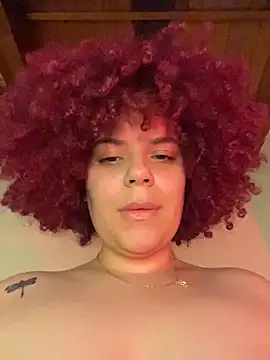 Snapshot of Enyagleam_ chatting on 11/29/25, 02:47 Enyagleam online show from 11/29/25, 02:47