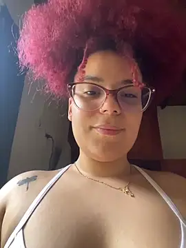 Snapshot of Enyagleam_ chatting on 12/14/25, 09:30 Enyagleam online show from 12/14/25, 09:30