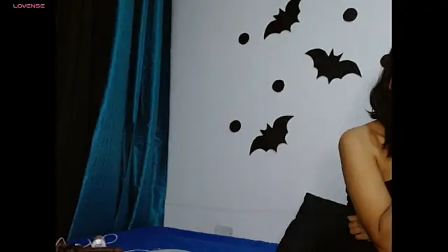 Gia Lee online show from 11/03/25, 03:08