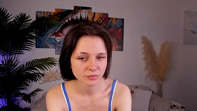 Snapshot of Shine_Vivi chatting on 09/10/25, 03:23 Shine Vivi online show from 09/10/25, 03:23