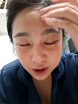 Minn-cute online show from 11/04/25, 02:54