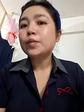 Minn-cute online show from 04/05/26, 03:04