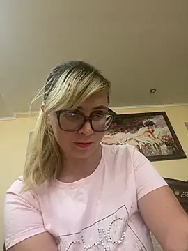 Crystal00Girl online show from 09/14/25, 09:58