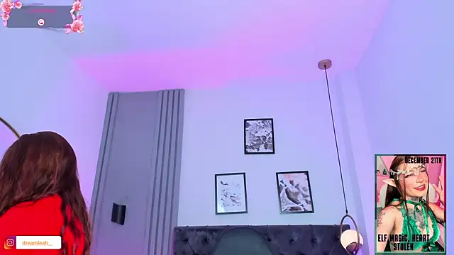 Snapshot of dreamleah_ chatting on 12/14/25, 05:46 dreamleah online show from 12/14/25, 05:46