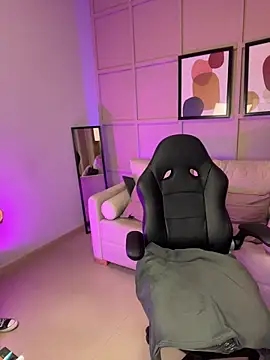 dreamleah  online show from 03/21/26, 03:33