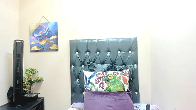 Snapshot of Toxicfantasy4u chatting on 12/03/25, 05:33 Toxicfantasy4u online show from 12/03/25, 05:33