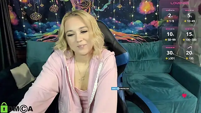 CrystalGirl99 online show from 12/16/25, 08:08