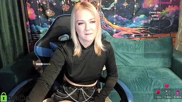 CrystalGirl99 online show from 02/13/26, 08:27