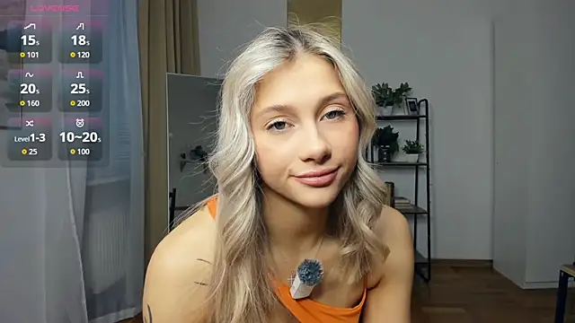 Snapshot of FaaBinaa chatting on 12/21/25, 07:26 FaaBinaa online show from 12/21/25, 07:26