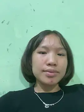 Snapshot of QueenLink chatting on 11/11/25, 03:23 QueenLink online show from 11/11/25, 03:23