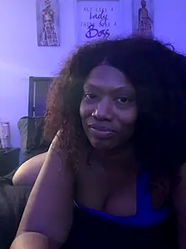 Snapshot of NylaNights chatting on 09/15/25, 09:48 NylaNights online show from 09/15/25, 09:48