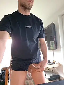 Snapshot of 6incheswannacum chatting on 12/14/25, 12:43 6incheswannacum online show from 12/14/25, 12:43