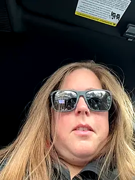 Snapshot of hornykitty1210 chatting on 11/03/25, 05:14 hornykitty1210 online show from 11/03/25, 05:14