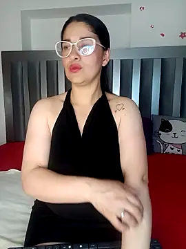 Snapshot of Alana_steel_1 chatting on 09/11/25, 07:36 Alana steel 1 online show from 09/11/25, 07:36