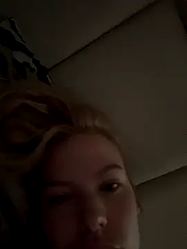 Chloemillerrxx online show from 09/19/25, 03:56