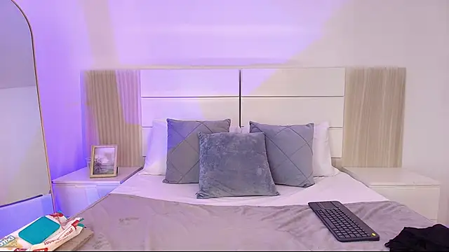 alehia cute online show from 02/04/26, 08:58