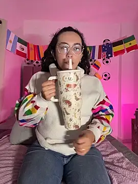 alehia cute online show from 06/19/26, 11:52