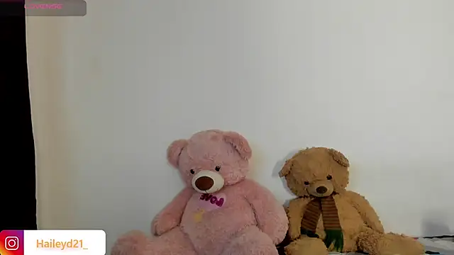 HaileyDuke online show from 03/17/26, 10:35