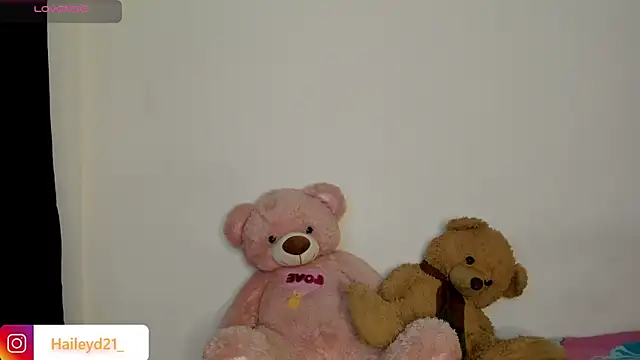 HaileyDuke online show from 03/26/26, 11:43