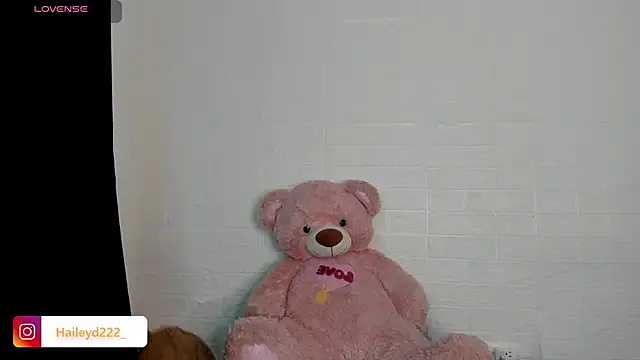 HaileyDuke online show from 05/27/26, 12:51