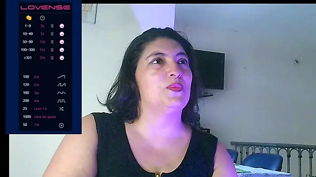 Snapshot of lina_maria99 chatting on 09/15/25, 03:23 lina maria99 online show from 09/15/25, 03:23