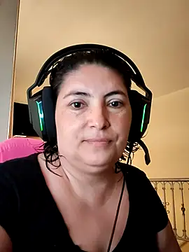 Snapshot of lina_maria99 chatting on 09/17/25, 12:40 lina maria99 online show from 09/17/25, 12:40