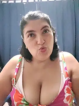 Snapshot of lina_maria99 chatting on 11/09/25, 02:21 lina maria99 online show from 11/09/25, 02:21