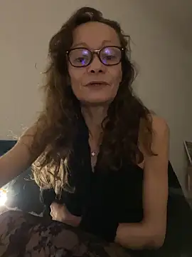 Snapshot of Chris06d22@xh chatting on 11/05/25, 07:58 Chris06d22xh online show from 11/05/25, 07:58