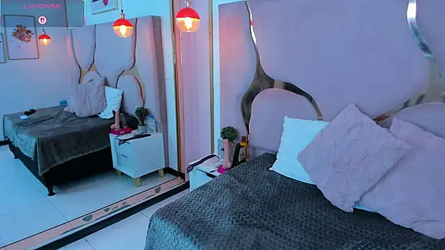 Maiyajoness online show from 02/06/26, 05:12