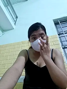 Snapshot of Sena079 chatting on 11/03/25, 08:15 Sena079 online show from 11/03/25, 08:15