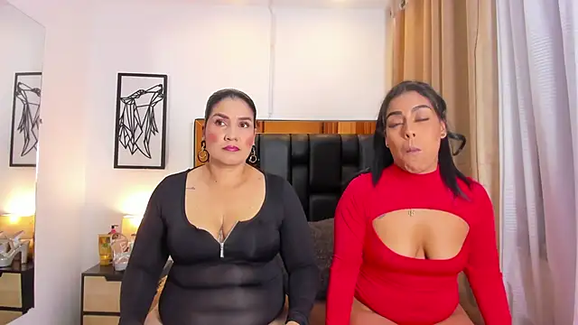 Snapshot of GiorgineTaylor chatting on 10/22/25, 11:10 GiorgineTaylor online show from 10/22/25, 11:10