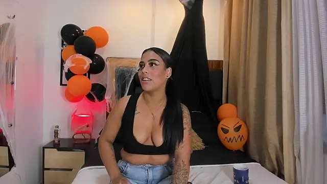 Snapshot of GiorgineTaylor chatting on 10/27/25, 11:03 GiorgineTaylor online show from 10/27/25, 11:03