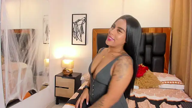 Snapshot of GiorgineTaylor chatting on 11/06/25, 11:11 GiorgineTaylor online show from 11/06/25, 11:11