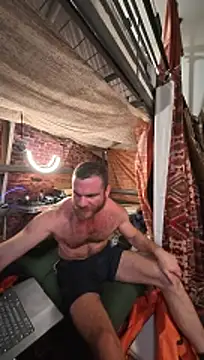 Snapshot of Bighairytopping chatting on 10/20/25, 04:57 Bighairytopping online show from 10/20/25, 04:57
