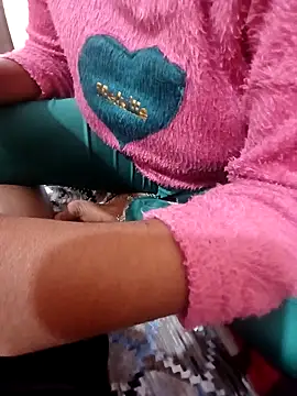 Snapshot of Priyankacam chatting on 11/09/25, 06:44 Priyankacam online show from 11/09/25, 06:44