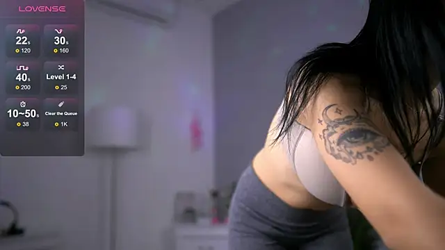 HotMollyX online show from 10/29/25, 04:26