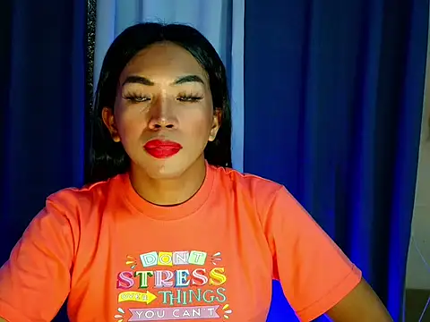 Snapshot of _karie chatting on 10/03/25, 03:31 karie online show from 10/03/25, 03:31