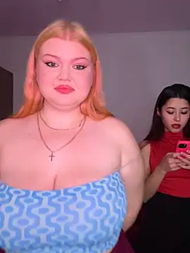 Snapshot of _Adele_Moor_ chatting on 10/13/25, 06:19  Adele Moor  online show from 10/13/25, 06:19