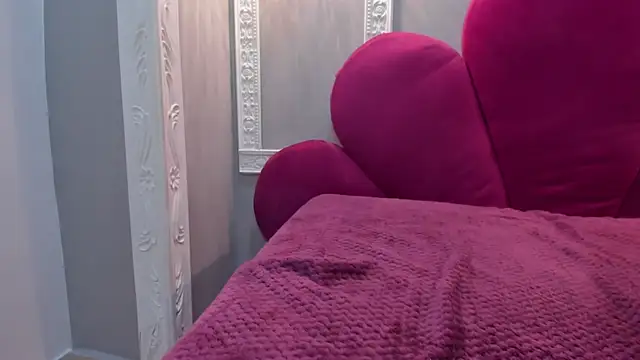 Snapshot of Saammy_17 chatting on 11/11/25, 08:20 Saammy 17 online show from 11/11/25, 08:20