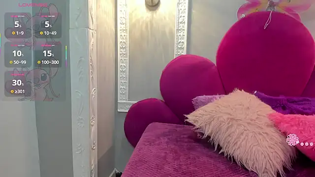 Snapshot of Saammy_17 chatting on 11/20/25, 08:30 Saammy 17 online show from 11/20/25, 08:30