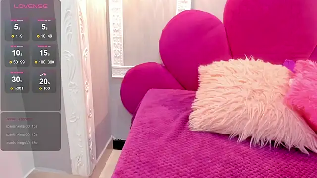 Snapshot of Saammy_17 chatting on 11/27/25, 08:44 Saammy 17 online show from 11/27/25, 08:44