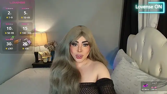 Snapshot of Unforgettable_Maria chatting on 02/25/26, 02:43 Unforgettable Maria online show from 02/25/26, 02:43