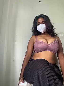 Hot-Honey20 online show from 05/28/26, 06:43