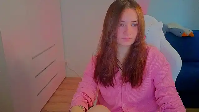 Snapshot of Lelia_Vibe chatting on 10/06/25, 12:24 Lelia Vibe online show from 10/06/25, 12:24