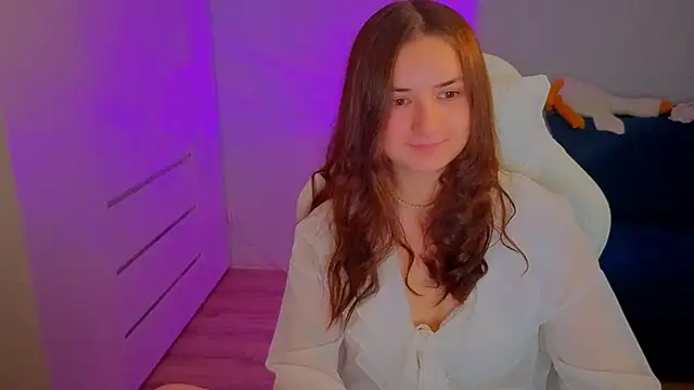 Snapshot of Lelia_Vibe chatting on 10/08/25, 02:36 Lelia Vibe online show from 10/08/25, 02:36