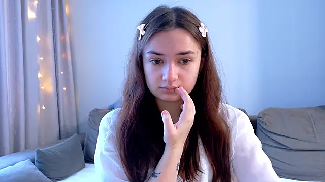 Snapshot of Lelia_Vibe chatting on 11/17/25, 07:36 Lelia Vibe online show from 11/17/25, 07:36